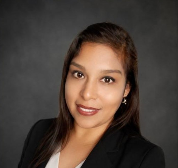 Dra. Carolina Ramos